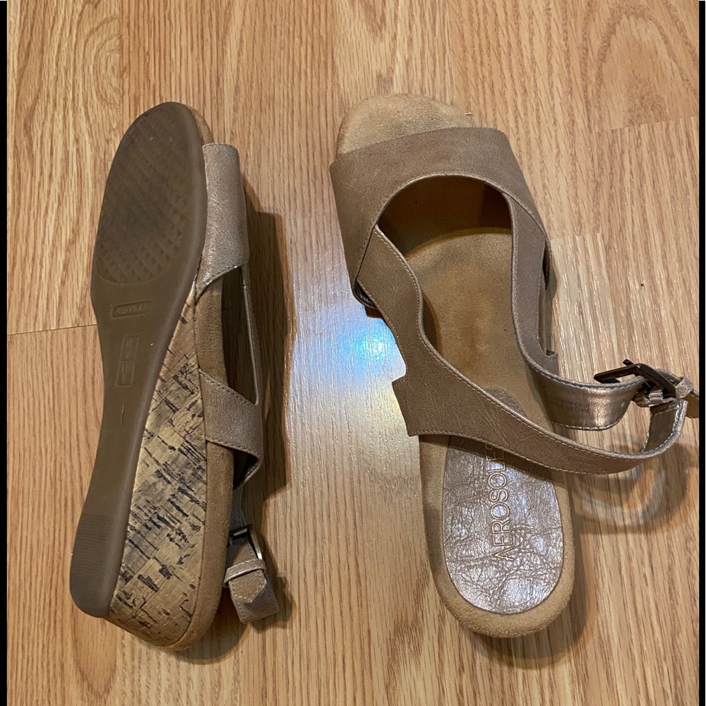 Aerosoles tan wedge sandals with adjustable strap size 10